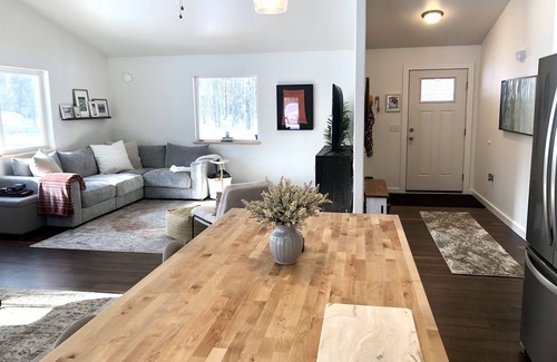 Talkeetna House | Cozy Cabin in the Woods