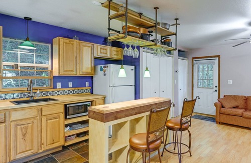 Franklin Cabin | Cozy Cabin in the Woods Near Downtown Franklin