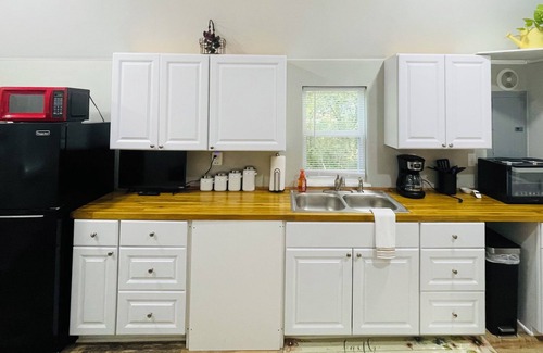 Garfield Cabin | Cozy cabin in the woods in scenic Garfield with WiFi, AC