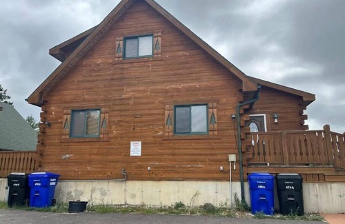 Warrens Condo | Cozy Cabin in Warrensnn
