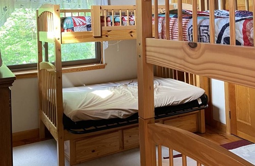 Eidelweiss Village House | Cozy Cabin in White Mountains of NH