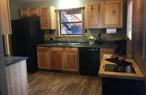 Ogden Cabin | Cozy Cabin Located on the Ogden River