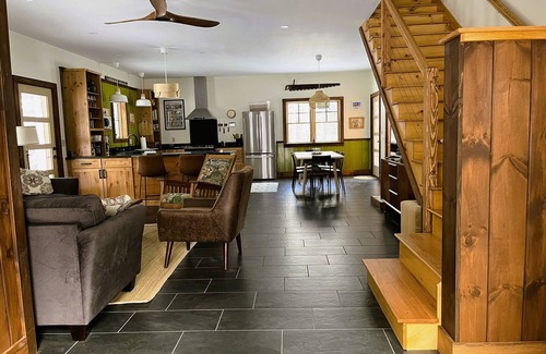 Mount Sunapee Cottage | Cozy cabin nestled in the woods, 5 minutes to Sunapee Mountain & lake!
