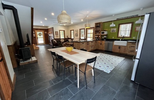 Mount Sunapee Cottage | Cozy cabin nestled in the woods, 5 minutes to Sunapee Mountain & lake!