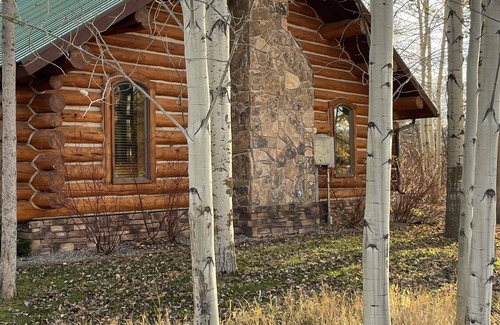 South Park Cabin | Cozy cabin on 5 acres