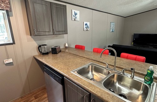 Highland House | cozy cabin on lake placid fishing spot, house with 3 bedrooms, and 2 bathrooms!