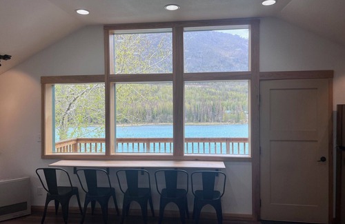 Cooper Landing Cabin | Cozy Cabin on the Kenai River with Stunning Mountain Views and Private Deck