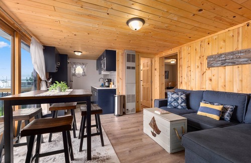 Brainerd Cabin | Cozy cabin steps from the lake!
