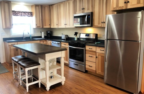 Eagle River House | Cozy cabin tucked away on Cranberry Lake!