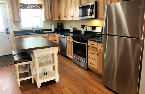 Eagle River House | Cozy cabin tucked away on Cranberry Lake!