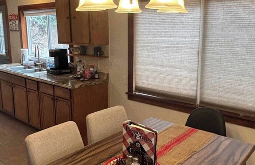 Cascade-Chipita Park Cabin | Cozy Cabin with Creek in Cascade-Chipita Park