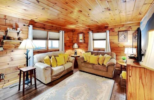 Oakland House | Cozy Cabin