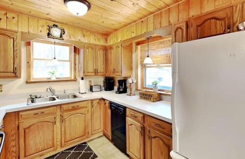 Oakland House | Cozy Cabin