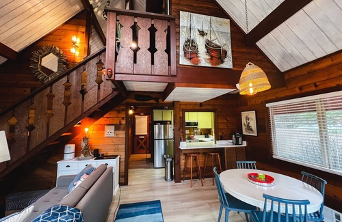 Long Beach Cabin | Cozy Cabin w/6 minute walk to the beach!