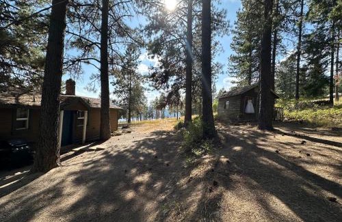 Coeur d'Alene House | Cozy Cabin with Coeur d'Alene Lake views