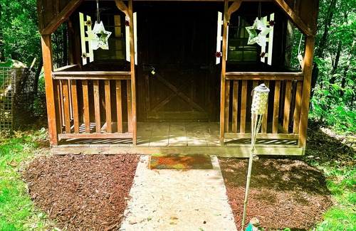Scio Cabin | Cozy Cabin with Swimming Pond and Patio for gatherings