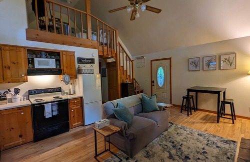 Blairsville Cabin | Cozy cabin with wrap around porch and only minutes to town!