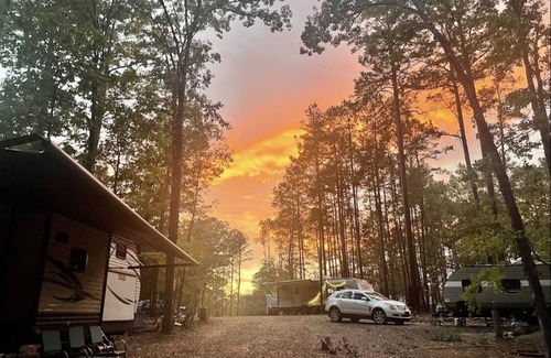 Broken Bow House | Cozy camper in the heart of Hochatown