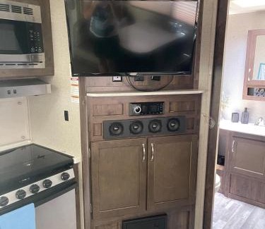 Tallahassee Other | Cozy Caravan near Capitol FSU FAMU