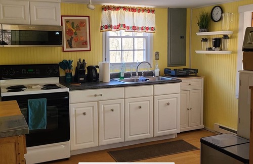 Town of Conesville Cottage | Cozy Catskills Retreat with Scenic Views! - 20 mins from Windham, Prattsville