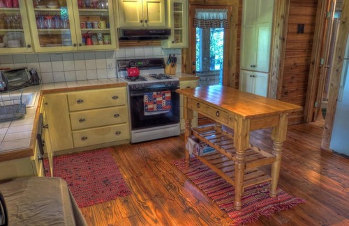 Leakey Cabin | Cozy cedar/rock cabin & bunkhouse with private access to the Frio River.