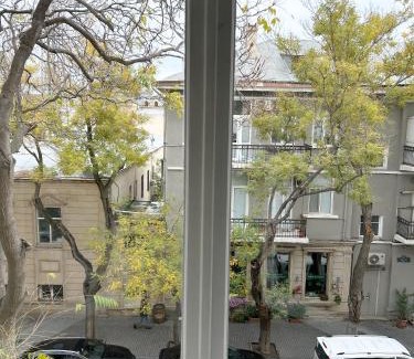 Yasamal Apartment | Cozy central apartment near Egoist