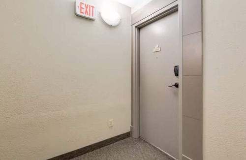 Eau Claire Condo | Cozy Central City Condo with On-Site Gym!