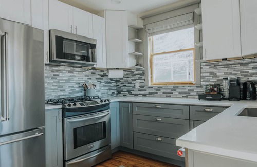 Central Colorado Springs House | Cozy Century Home with Spa & Fire Pit ❖ Just Minutes from Downtown
