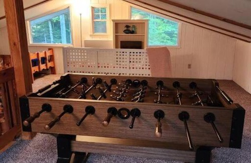 Locust Lake Village House | Cozy Chalet 3 Lakes,/ Sled Hill/ Near Kalahari