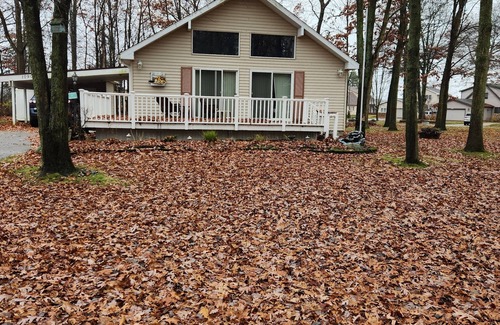 Canadian Lakes Ski Chalet | Cozy chalet cottage between the main Canadian Lake and West Canadian Lake.