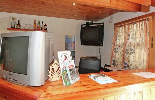 Saas-Balen Ski Chalet | Cozy Chalet in Meiggerli with Garden