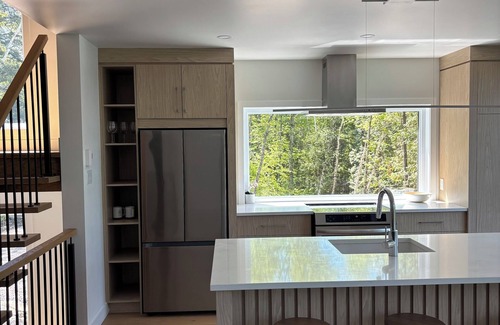 Saint-Aime-du-Lac-des-Iles Ski Chalet | Cozy Chalet retreat - Panoramic lake view
