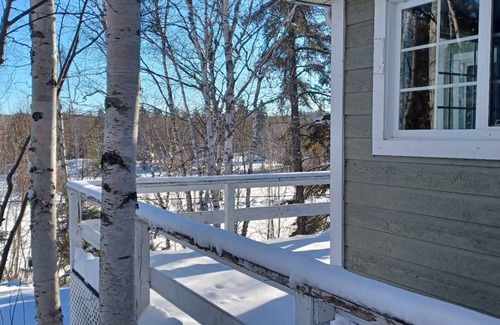 La Malbaie Ski Chalet | Cozy chalet with big lake
