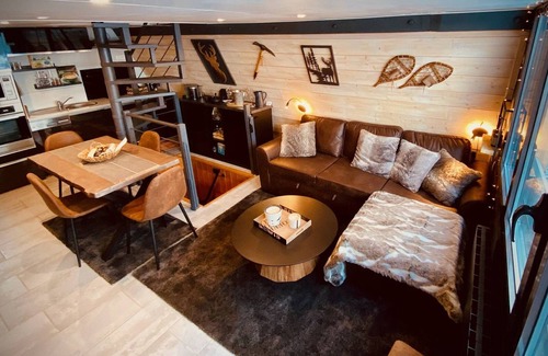 Les Angles Ski Chalet | Cozy chalet with jacuzzi, parking and Wi-Fi in Les Angles