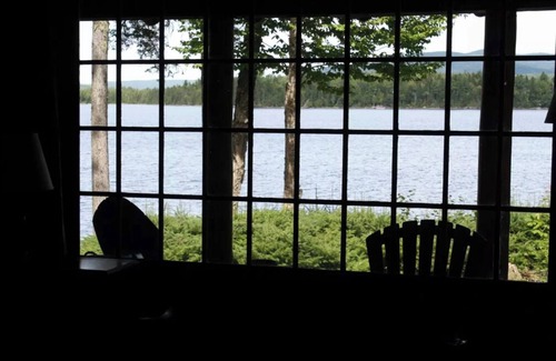 Andover House | Cozy & Charming Lakefront Log Cabin on Cupsuptic Lake/Rangeley, ME