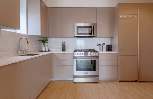 West Los Angeles Apartment | Cozy & Charming Studio w Full Bed & Kitchen UCLA