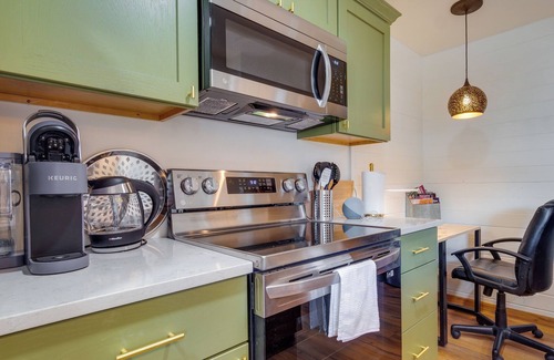 Cheyenne Apartment | Cozy Cheyenne Escape w/ Patio - Dog Friendly!