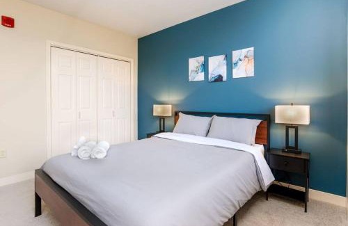 Downtown Pittsburgh Apartment | Cozy Chic DOWNTOWN PITTSBURGH 7TH FLOOR VIEWS FAST WIFI 24-7 Gym Lounge Roku