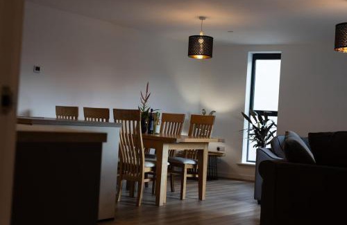 Exmouth Apartment | Cozy City Stay 2BR with Sofa Bed