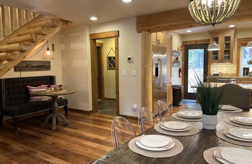 Cle Elum House | Cozy Cle Elum Cabin Hike Lake Hot Tub Steps to Speelyi Beach & Trails