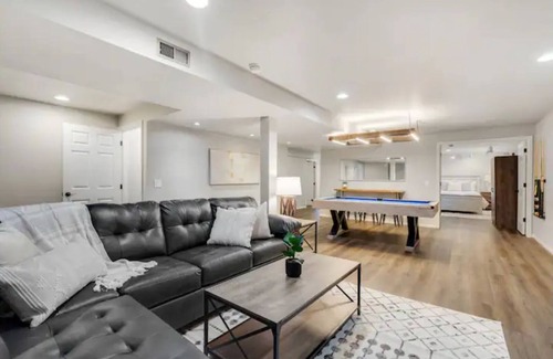 Mead House | Cozy CO Getaway-Hot Tub, Pool Table, Spacious!
