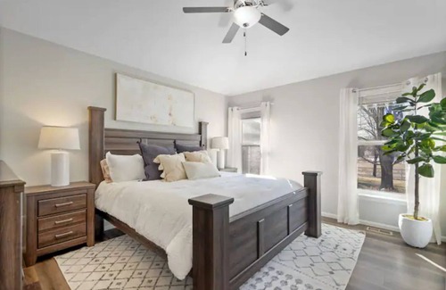 Mead House | Cozy CO Getaway-Hot Tub, Pool Table, Spacious!