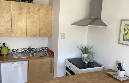 Saint Erth Praze Cabin | Cozy Coastal Lodge in Hayle