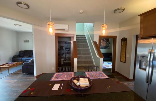 Enumclaw House | Cozy Cole St Home built in 1910 in Downtown Enumclaw