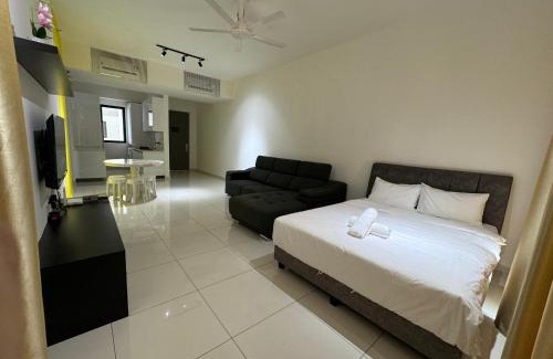George Town Apartment | Cozy Comfort- Beacon Executives Suite