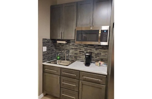 Comfort Apartment | Cozy Comfortable Studio Suite 5