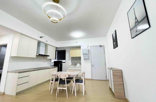 Sungai Buloh Apartment | Cozy & Comfy Home Dsara Sentral Opposite MRT