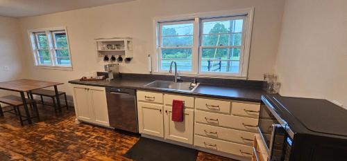 Tellico Plains Other | Cozy Compass House