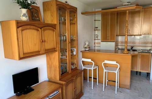 Almunecar Apartment | Cozy complete apartment with 3 swimming pools on the beachfront