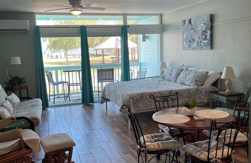 Cedar Key Condo | Cozy Condo 125-bedroom condo with WiFi, AC in beautiful Cedar Key